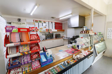 49 Main Street West Wyalong NSW 2671 - Image 2