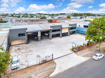 Click to view all images 7 Neon Street Sumner QLD 4074 - Image 1