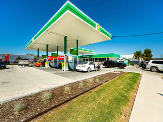 687 Drome Street Albury NSW 2640 - Image 2