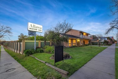 423 Olive Street Albury NSW 2640 - Image 2