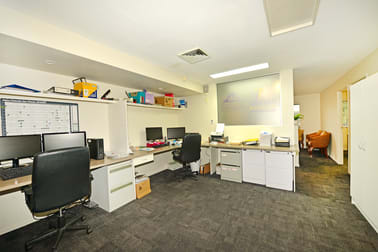 Suite 4/66 Poinciana Avenue Tewantin QLD 4565 - Image 1