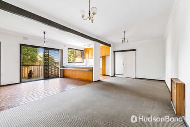 82 Berrabri Drive Scoresby VIC 3179 - Image 2