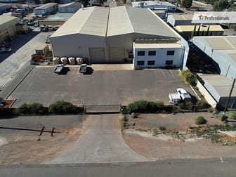 21 Hunter Street West Kalgoorlie WA 6430 - Image 1