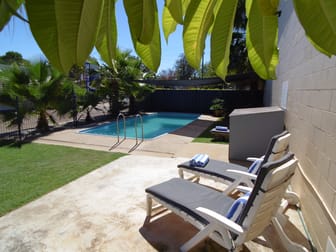 52 Victoria Street St George QLD 4487 - Image 1