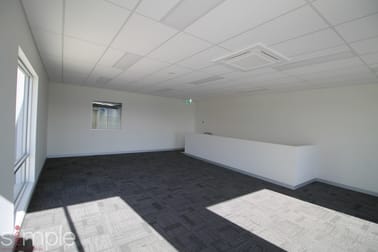 1/12 Palomo Drive Cranbourne West VIC 3977 - Image 3