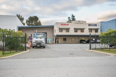 7 Tacoma Circuit Canning Vale WA 6155 - Image 1