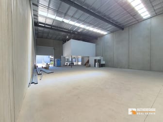 10 Graystone Court Epping VIC 3076 - Image 2