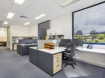 2.02/29-31 Solent Circuit Norwest NSW 2153 - Image 3