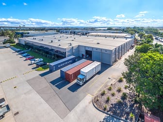 Click to view all images 4/231 Holt Street Pinkenba QLD 4008 - Image 1