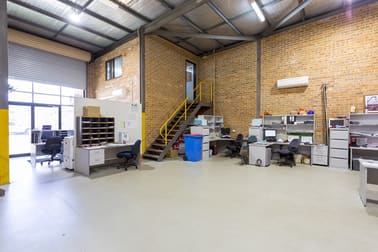 11 Glastonbury Avenue Unanderra NSW 2526 - Image 3