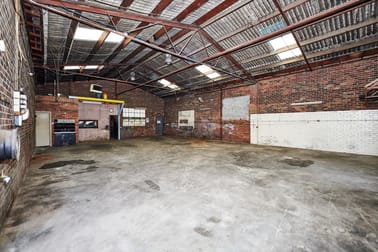 2/4 Moller Street Oakleigh VIC 3166 - Image 2