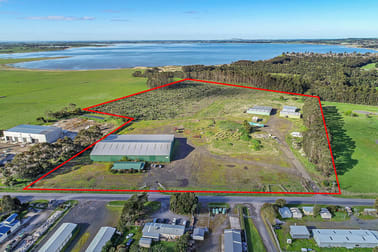 20 Rossmoyne Road Colac West VIC 3250 - Image 2