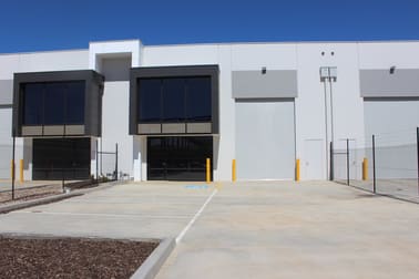 18 Fastline Drive Truganina VIC 3029 - Image 1