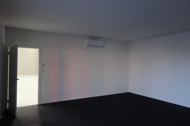 4/20 Carbine Way Mornington VIC 3931 - Image 3
