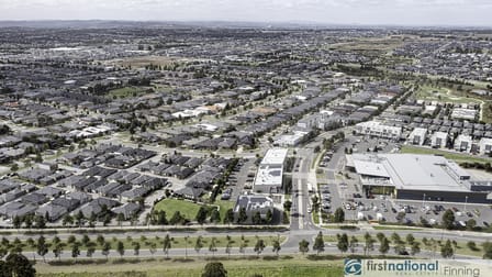 5 Linden Tree Way Cranbourne VIC 3977 - Image 1