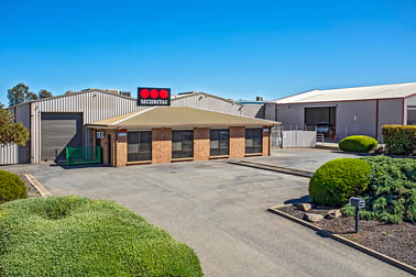 10 Watervale Drive Green Fields SA 5107 - Image 2