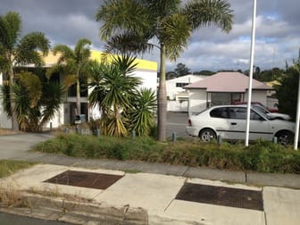 6 Spendelove Avenue Southport QLD 4215 - Image 3