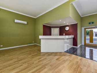 23 Queens Street Penola SA 5277 - Image 2