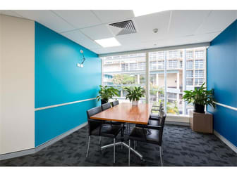 Click to view all images 4/490 Boundary Street Spring Hill QLD 4000 - Image 2