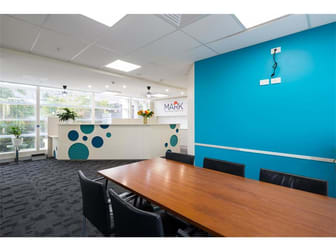 Click to view all images 4/490 Boundary Street Spring Hill QLD 4000 - Image 3