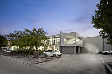 8 Phillip Court Port Melbourne VIC 3207 - Image 1