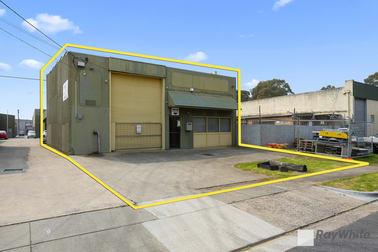 8/9 Greaves Street Dandenong VIC 3175 - Image 2