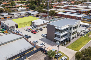3/3 Bookham Street Morley WA 6062 - Image 1
