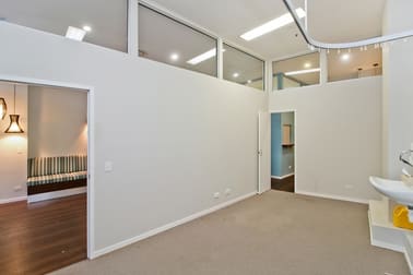 3/42 Marine Parade Coolangatta QLD 4225 - Image 3