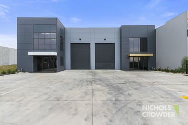 2/4 Silvretta Court Clyde North VIC 3978 - Image 1