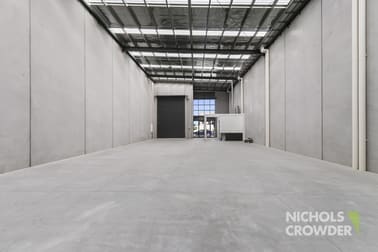 2/4 Silvretta Court Clyde North VIC 3978 - Image 3
