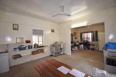 76 Ash Street Barcaldine QLD 4725 - Image 3