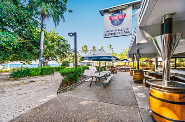 The Picnic Bay Hotel & Marlin Bar Magnetic Island QLD 4819 - Image 3