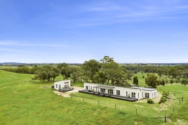 Wild Duck Lodge, 2 Wild Duck Road Mia Mia VIC 3444 - Image 1