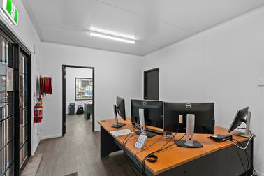 8 Freighter Avenue Wilsonton QLD 4350 - Image 2