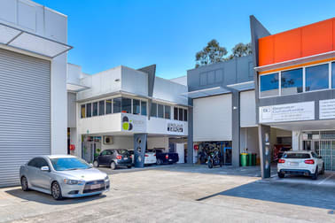 Click to view all images Unit 4, 36-38 Newheath Drive Arundel QLD 4214 - Image 1