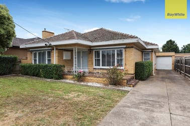 76 Alfrieda Street St Albans VIC 3021 - Image 2