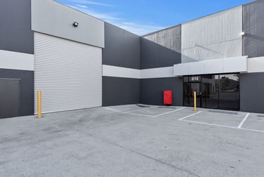 2/13 Export Drive Brooklyn VIC 3012 - Image 1