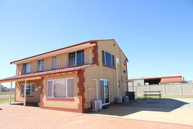 14 Allen Street Wonthella WA 6530 - Image 2