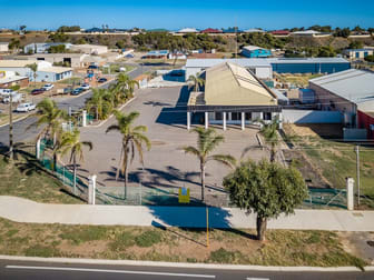 2 Gray Street Geraldton WA 6530 - Image 1