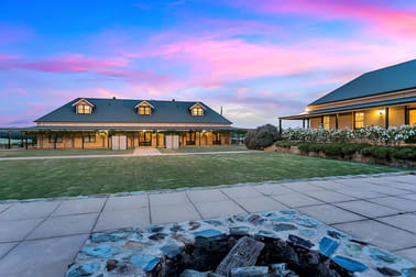 Abbotsford Country House 219 Yaldara Drive Lyndoch SA 5351 - Image 3
