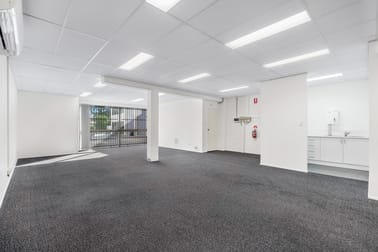 4/27 Birubi Street Coorparoo QLD 4151 - Image 3