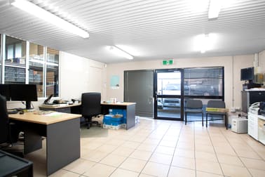 7/25 Transport Avenue Paget QLD 4740 - Image 2