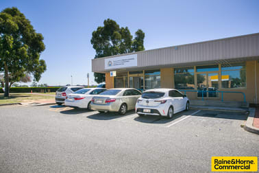 Click to view all images 2 Cobbler Place Mirrabooka WA 6061 - Image 1