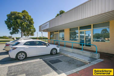 Click to view all images 2 Cobbler Place Mirrabooka WA 6061 - Image 2