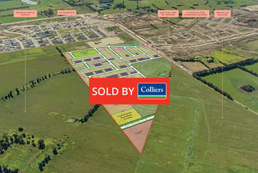 105 Smiths Lane Clyde North VIC 3978 - Image 2