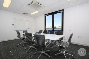 Click to view all images 4/526 Macauley Street Albury NSW 2640 - Image 3