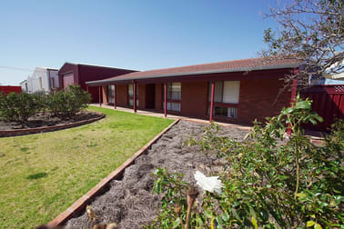 8 Ridley Avenue Leeton NSW 2705 - Image 2