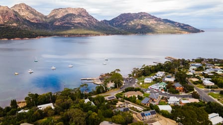 1 Garnet Avenue Coles Bay TAS 7215 - Image 1