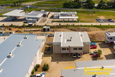 Click to view all images 10/13-15 Carl Court Rural View QLD 4740 - Image 2