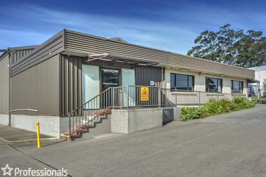 10 Norfolk Avenue South Nowra NSW 2541 - Image 2
